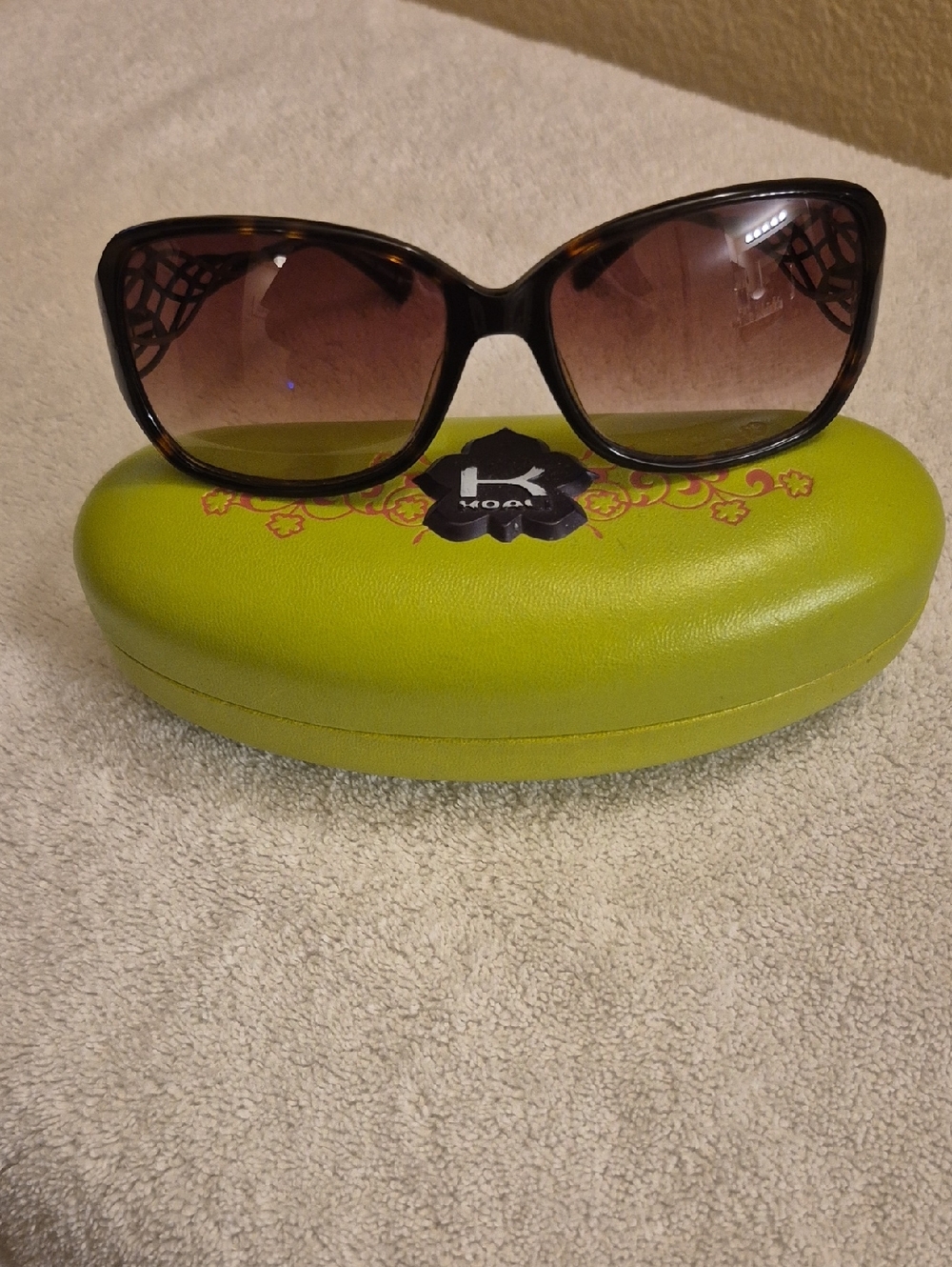 Tortoiseshell Koali Oversized Women's Sunglasses - Brown Gradient Lenses